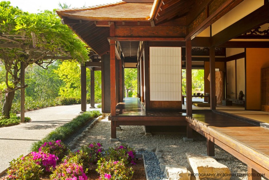 Комната на мансарде в японском стиле