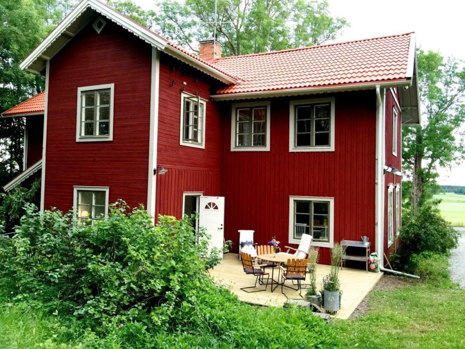 Красные фасады Скандинавия