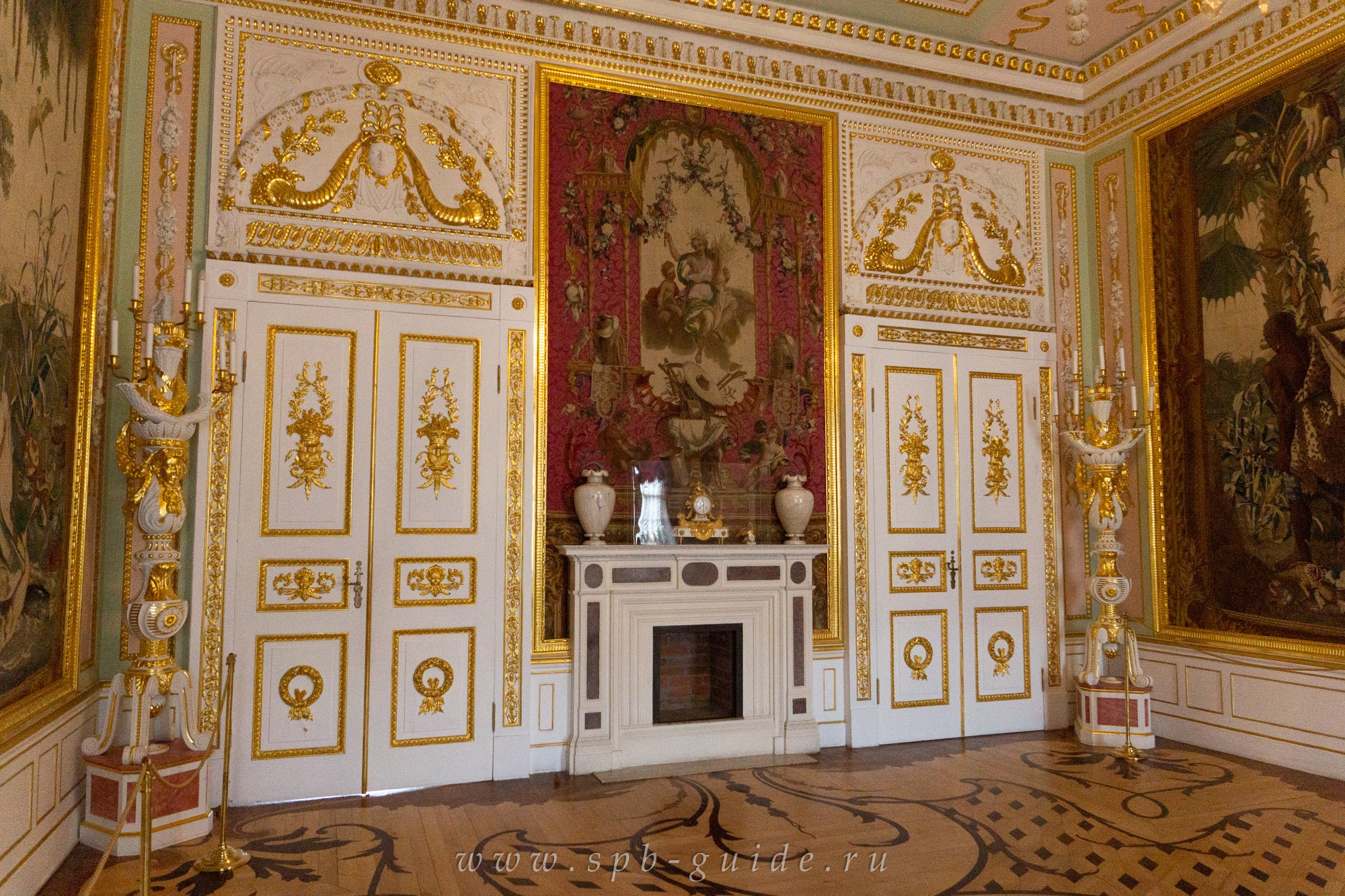 тронный зал павловского дворца