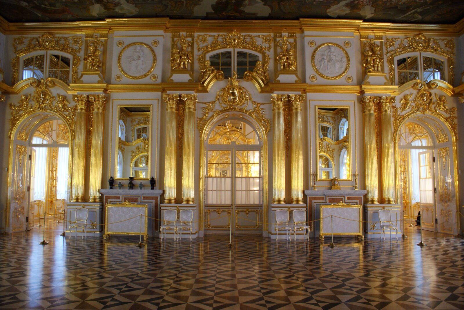 царский дворец внутри