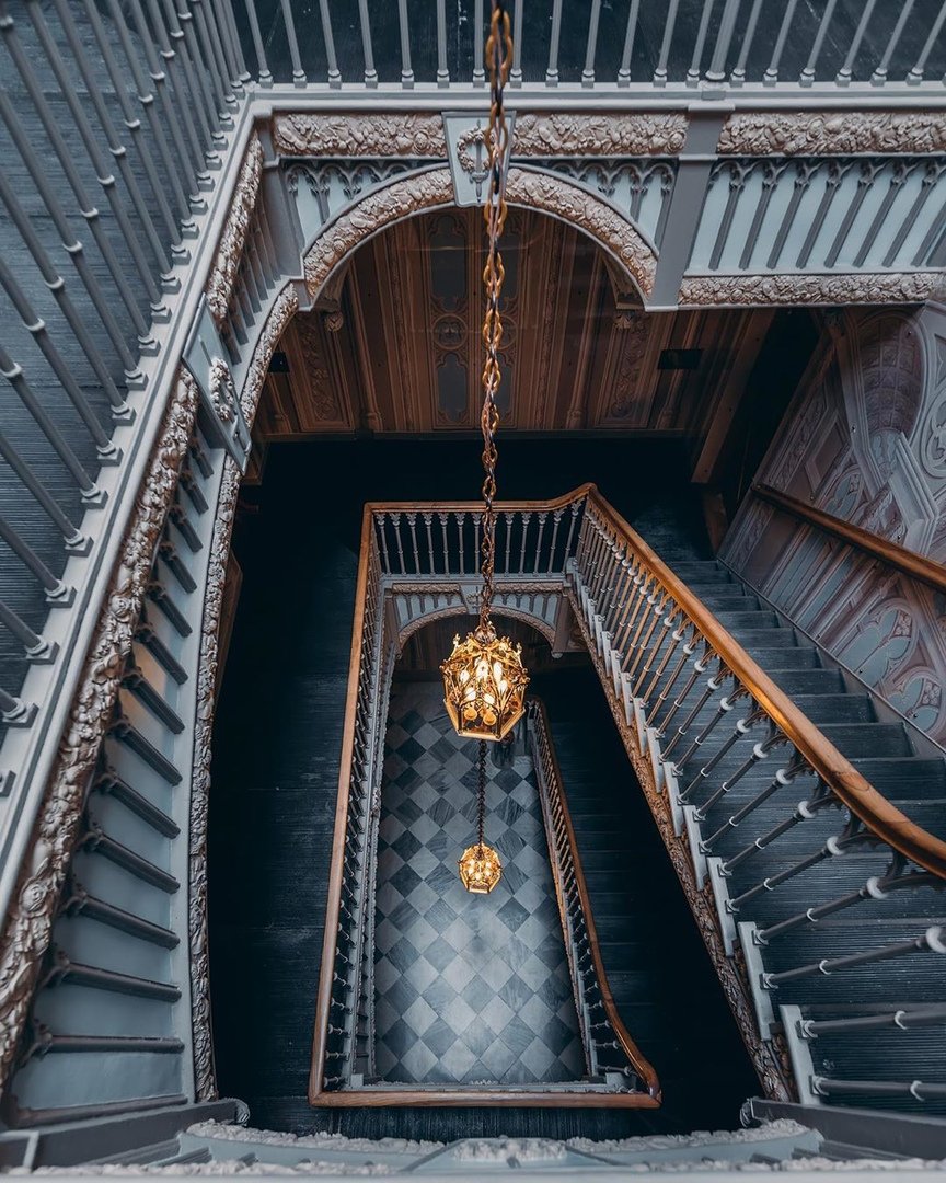 Петергоф дворец парадная лестница