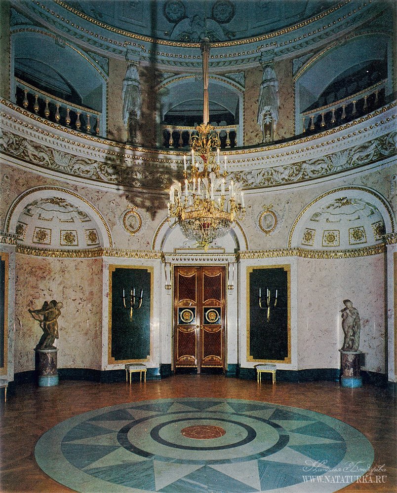 Павловский дворец в Павловске