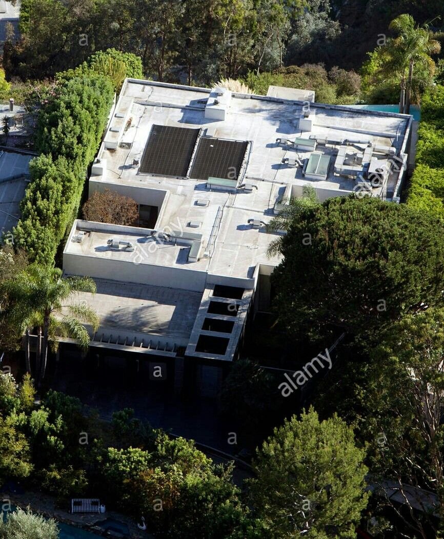Киану Ривз дом в Лос Анджелесе