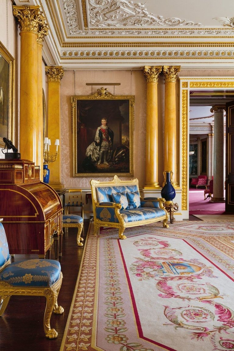 Букингемский дворец голубая гостиная