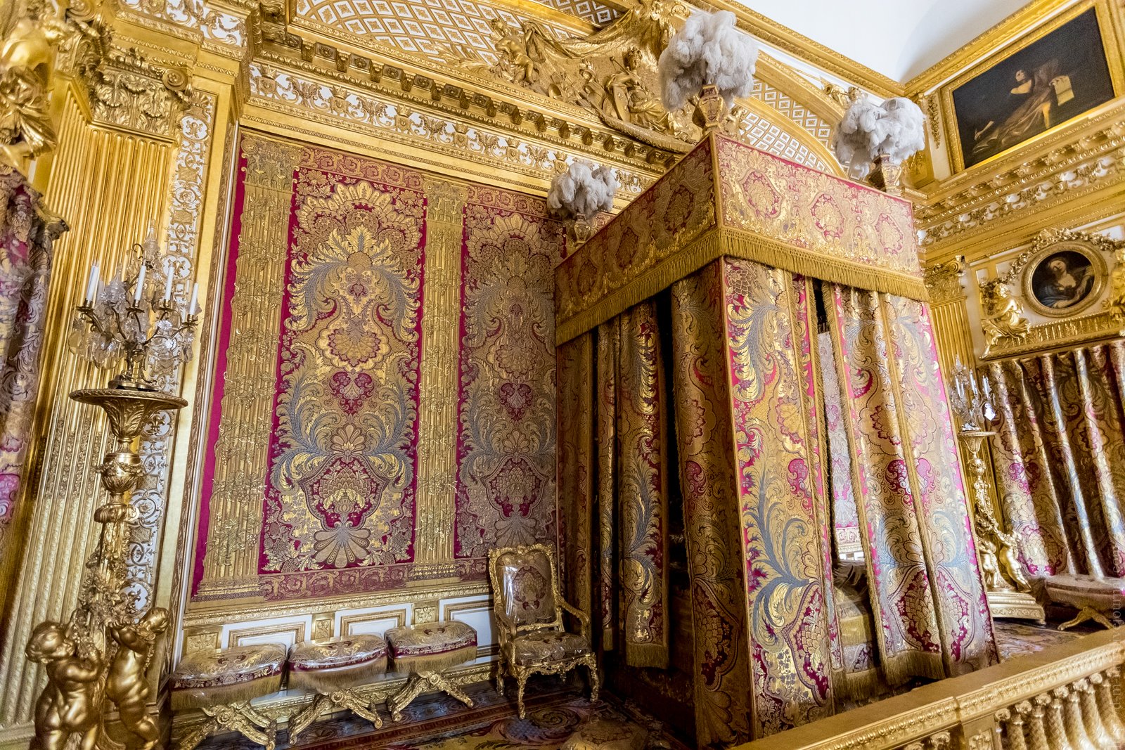 Версаль интерьер. Версальский дворец спальня королевы.