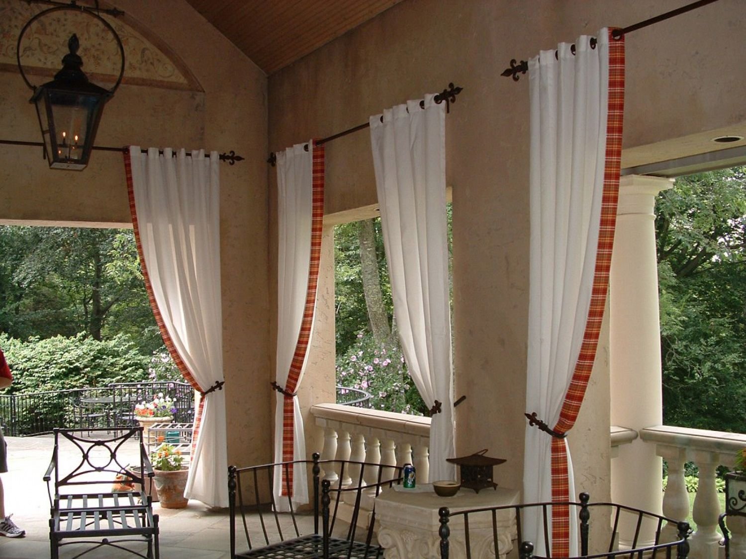 Занавески для открытой веранды на даче фото
