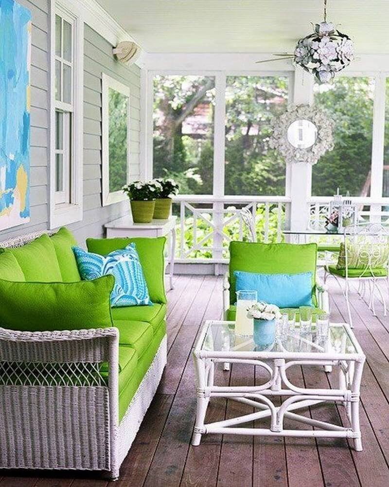Балкон в зеленом стиле