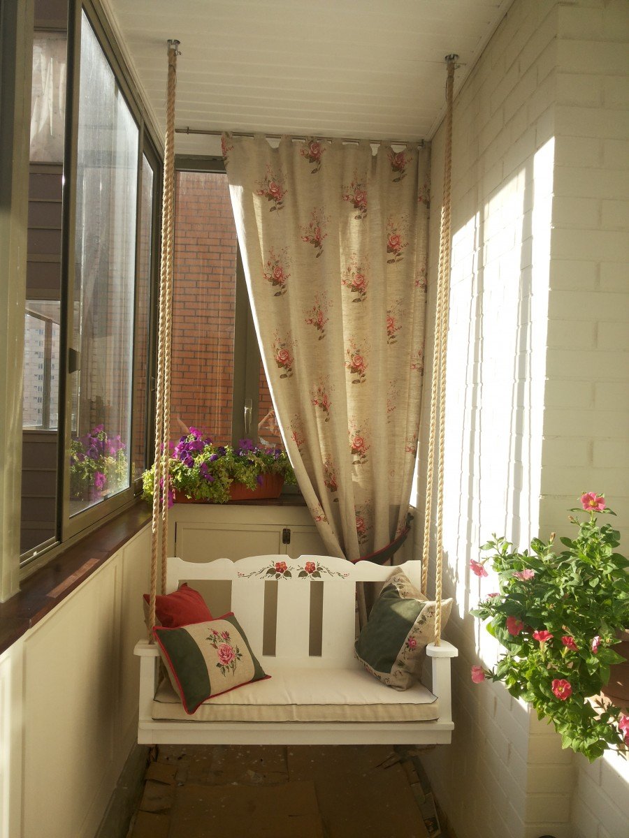 Красивая мебель для балкона