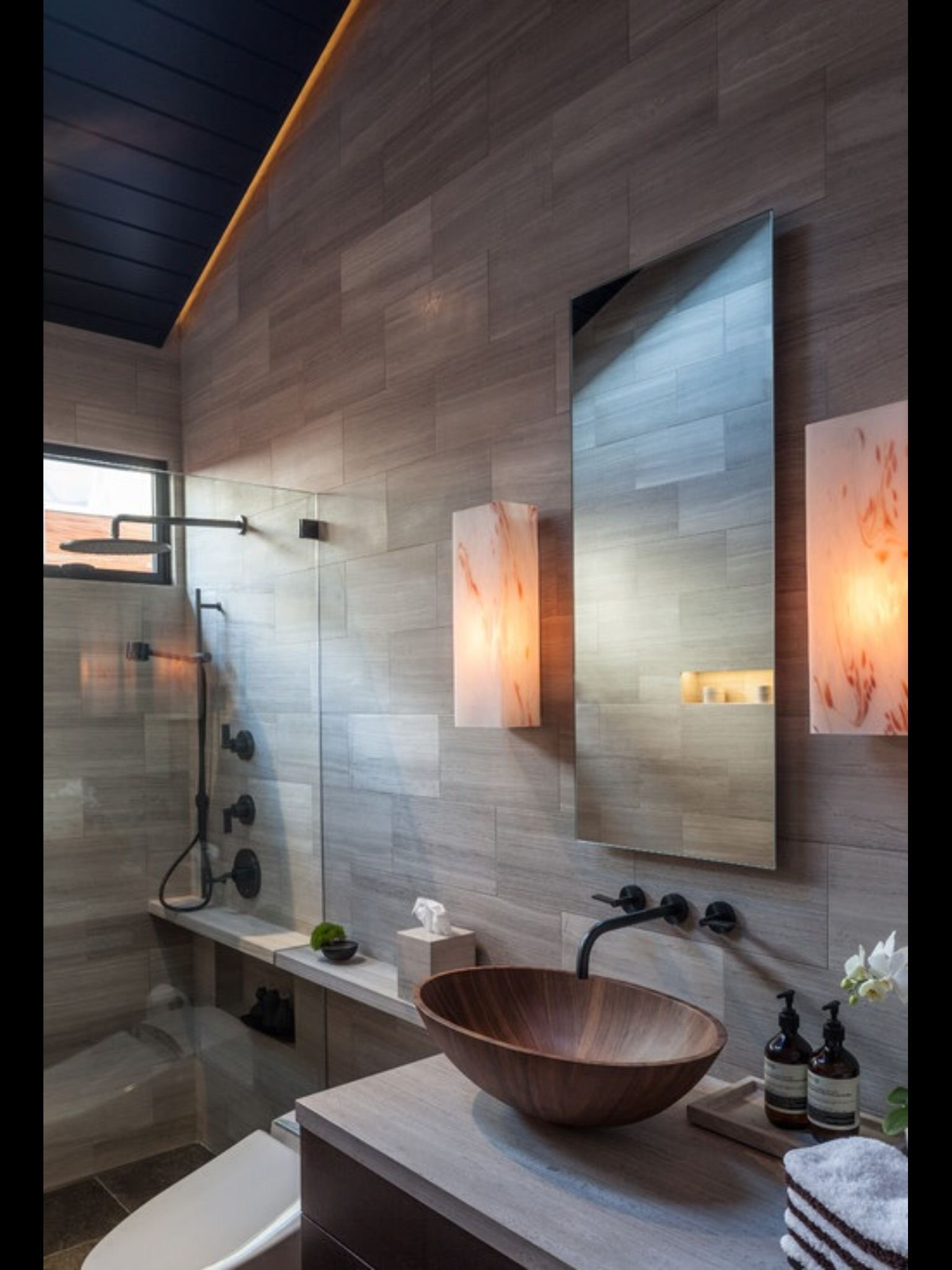 Ванная комната в балийском стиле