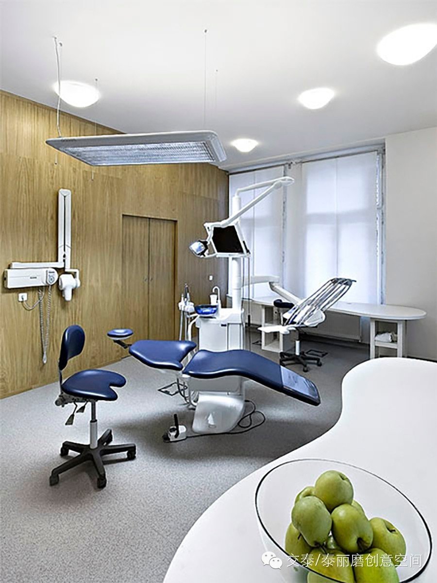 Красивый стоматологический кабинет
