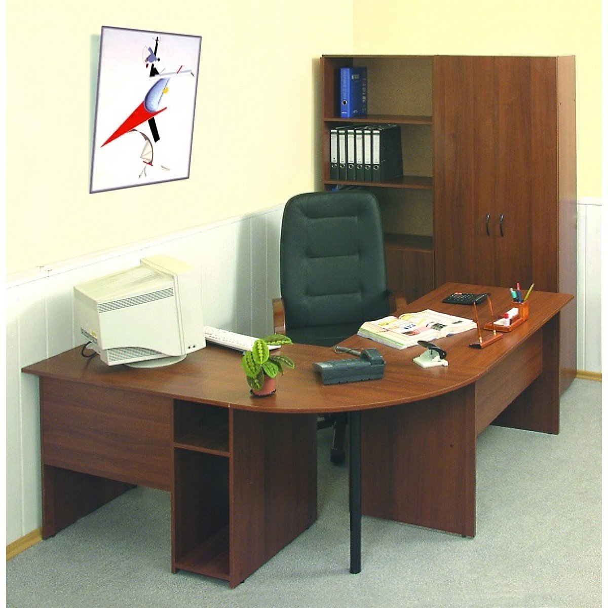 Офисная мебель для маленького кабинета