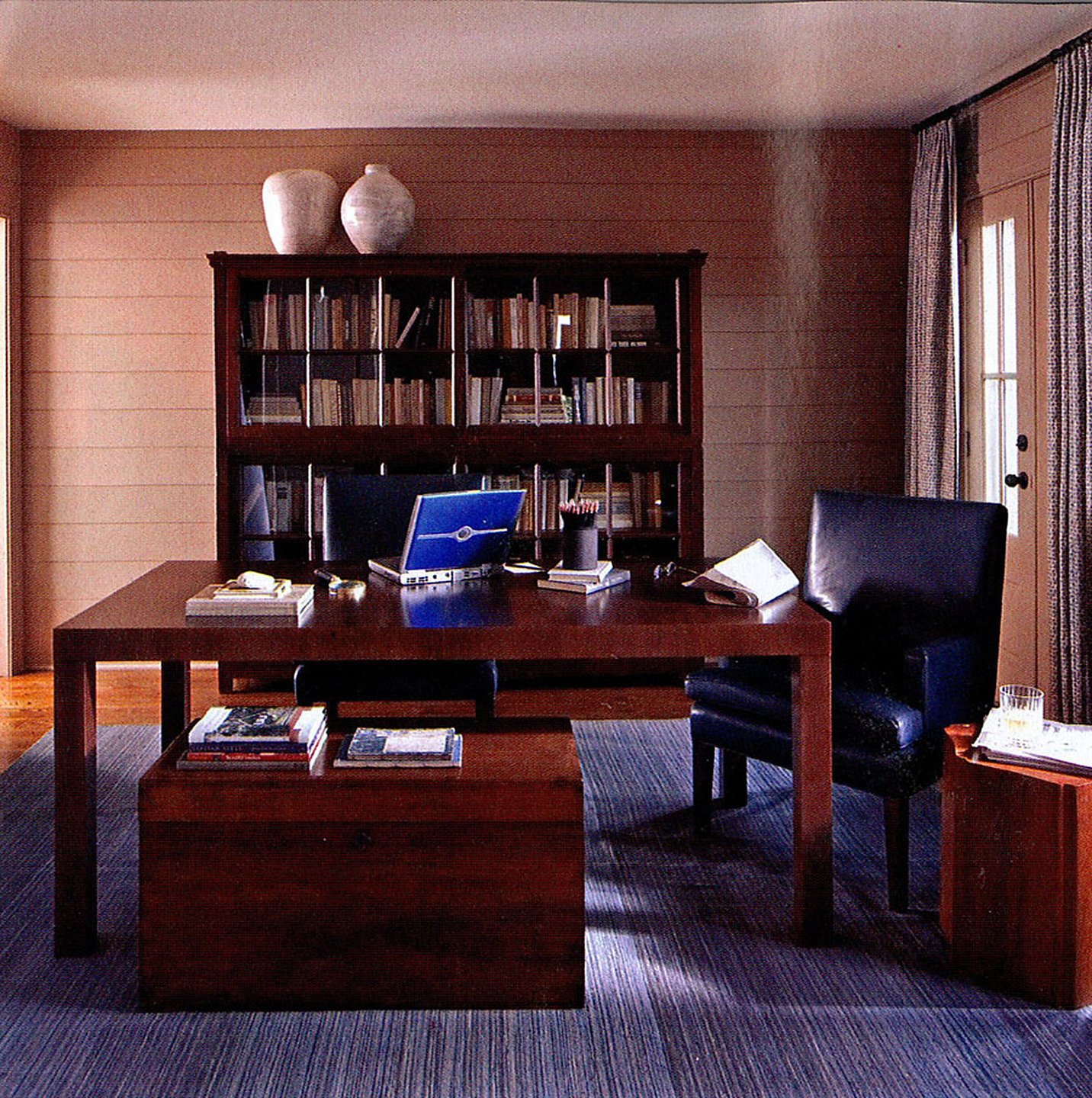 Сайт кабинет рабочий. Интерьер рабочего кабинета. Мебель для кабинета в частном доме. Красивый кабинет. Рабочий стол для домашнего кабинета.