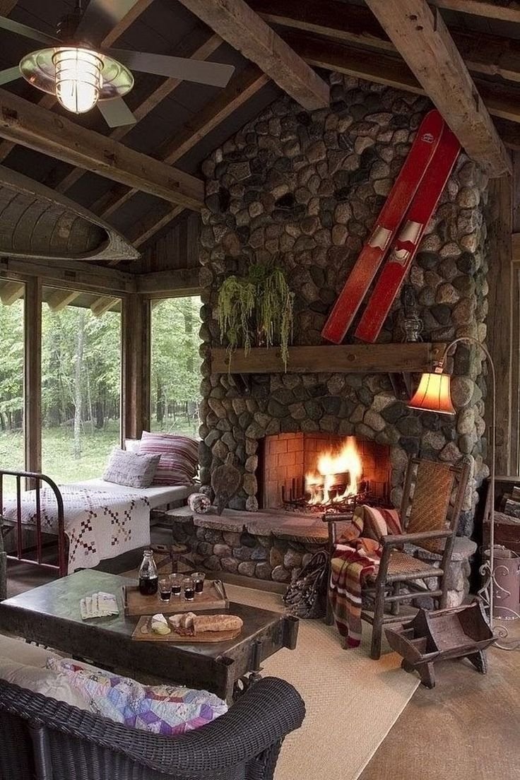 Уютный домик с камином