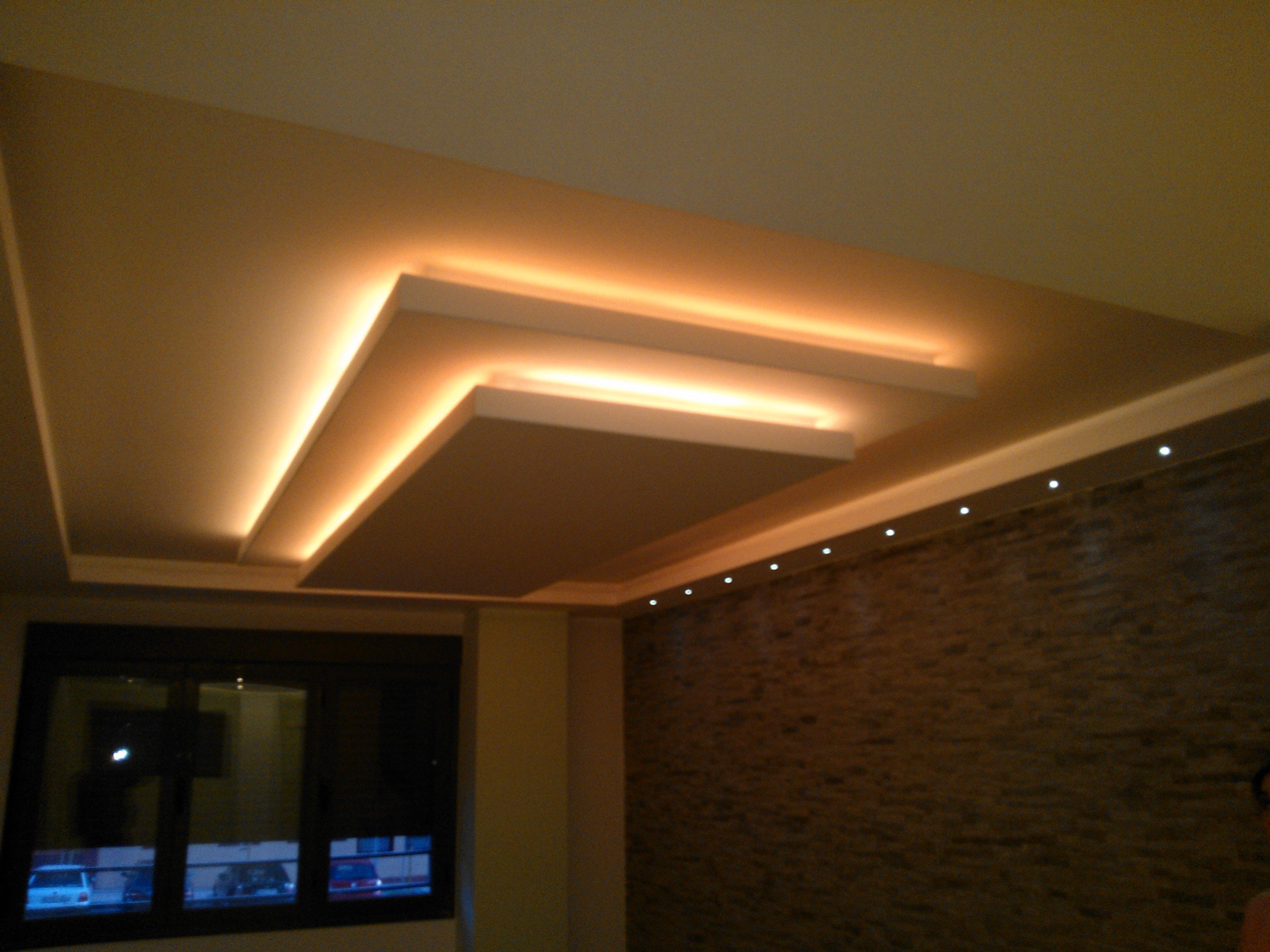 Фото потолок из гипсокартона с подсветкой фото для