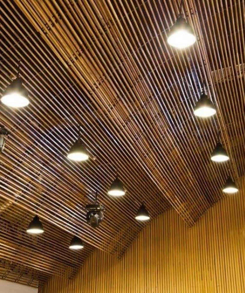 Плетеный потолок из бамбука
