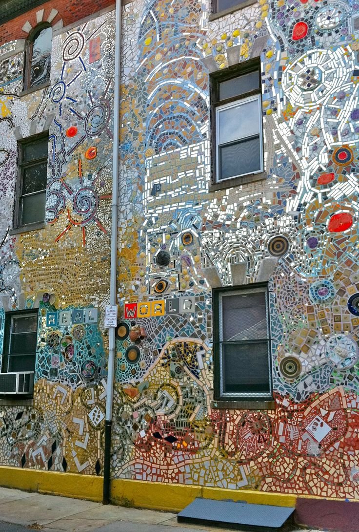 Мозаика на фасаде