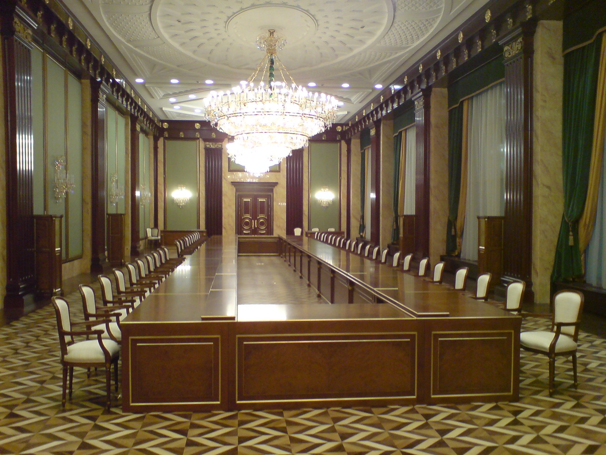 Дом правительства РФ внутри зал