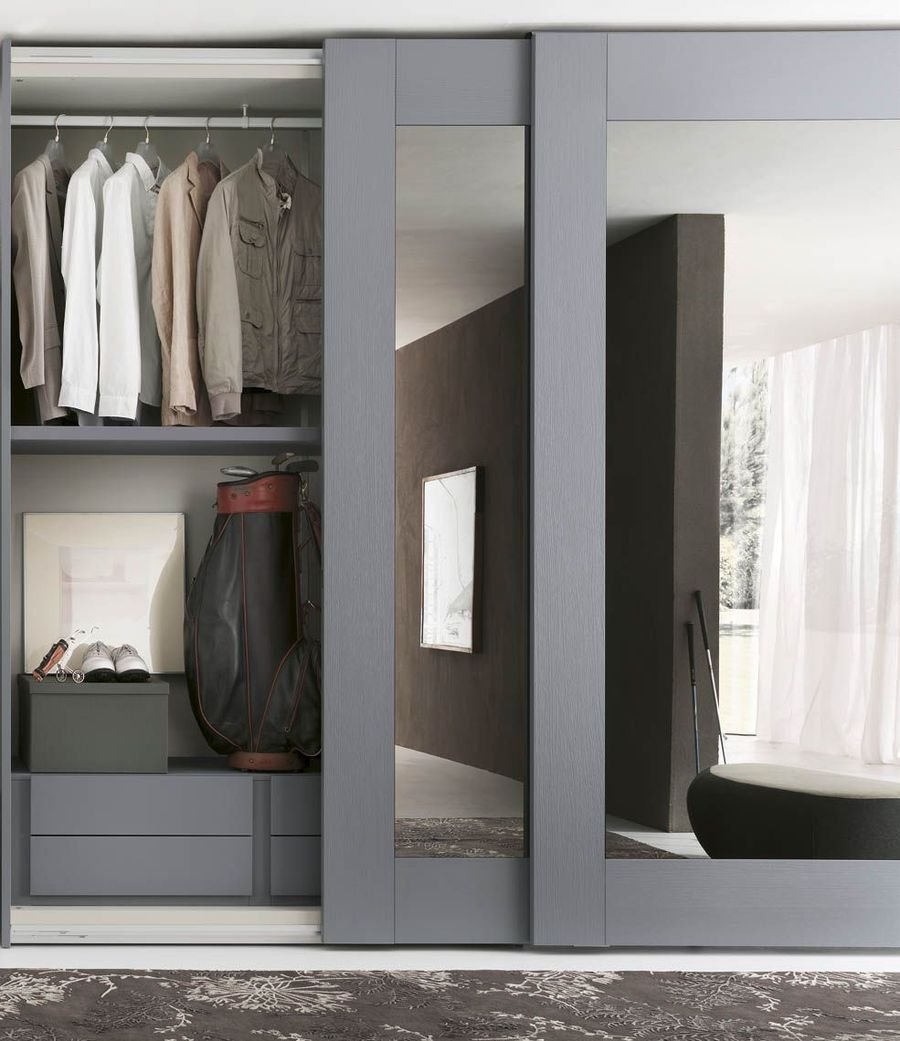 Sliding Wardrobe Doors в прихожей