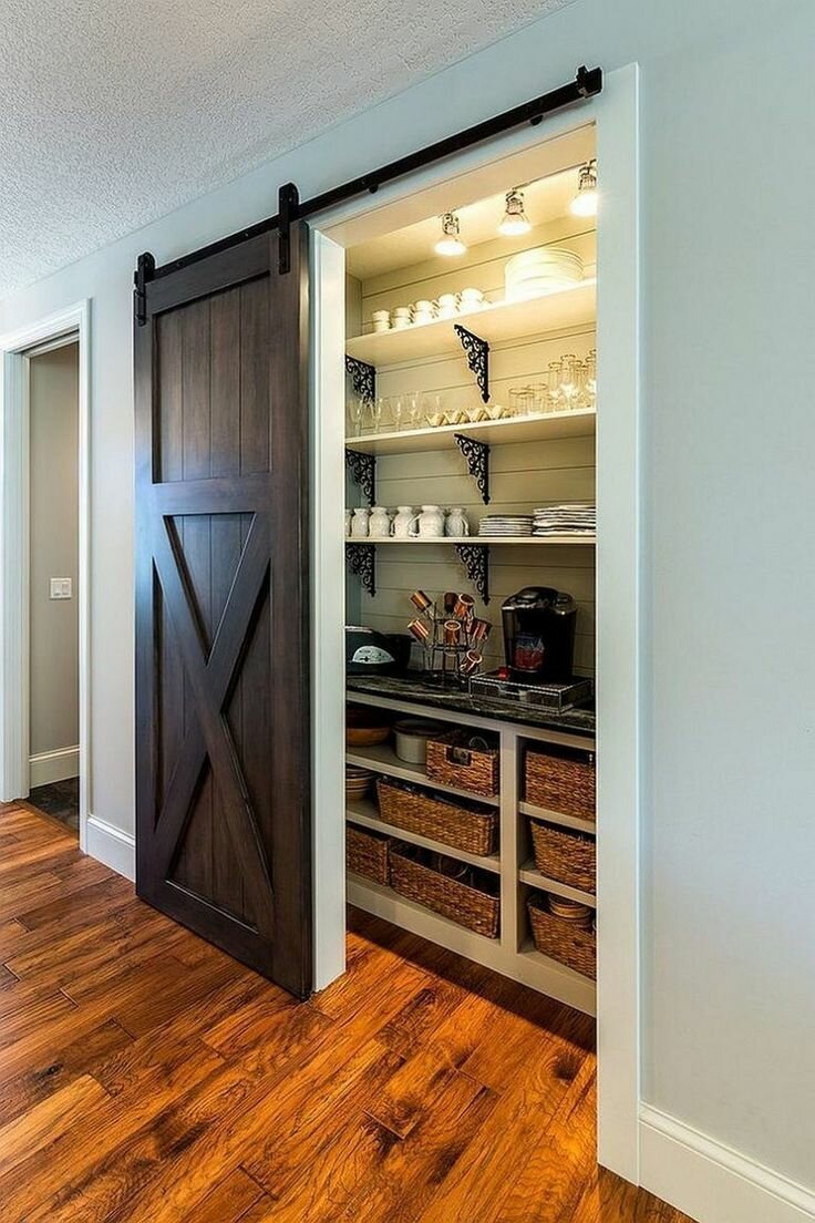 Маленькие раздвижные двери для шкафчика