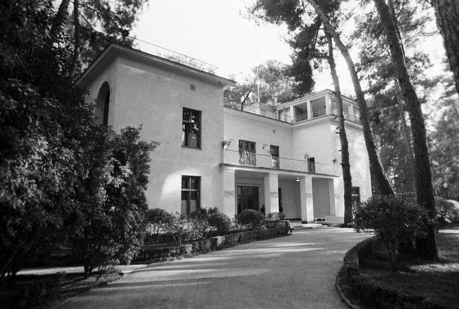 Резиденция Хрущева в Пицунде