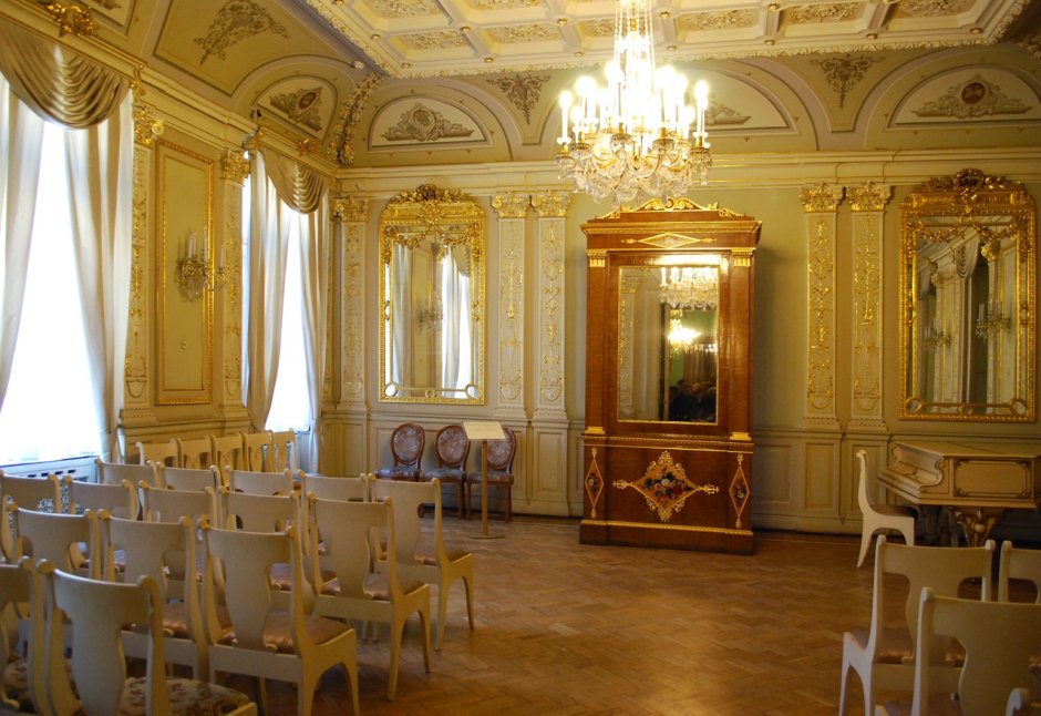 Юсуповский дворец на Фонтанке в Санкт-Петербурге