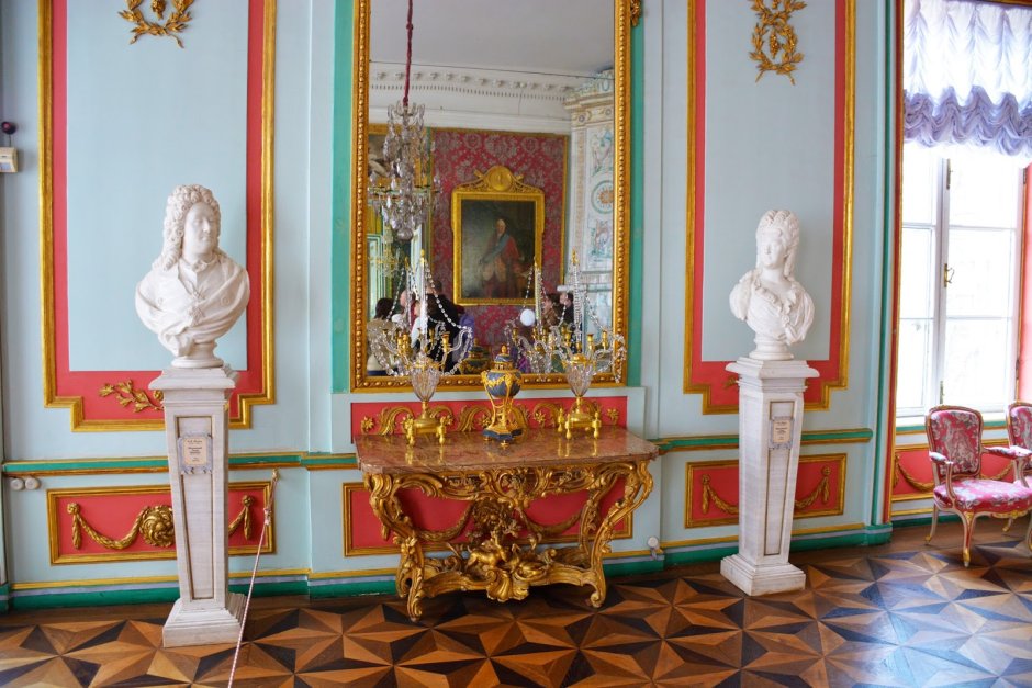 Шереметевский дворец в Петербурге лепная гостиная