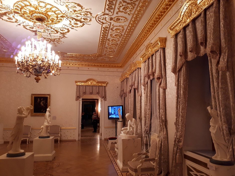 Фото Шереметьевский дворец золотой зал