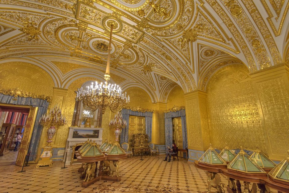 Фельдмаршальский зал зимнего дворца
