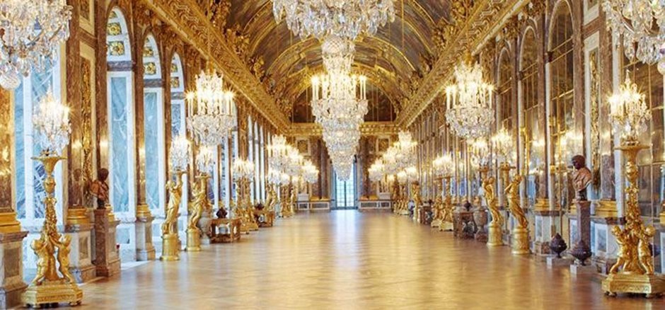 Galerie des glaces) Версальского дворца.