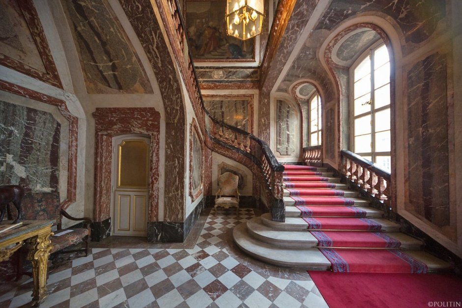Дворец Бобринских интерьер лестницы