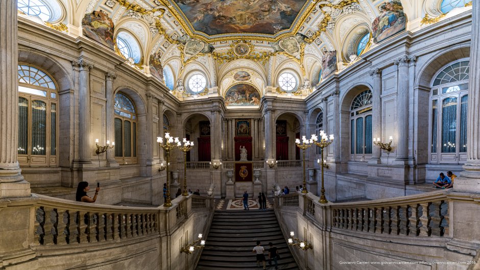 Испанский Королевский дворец (Мадрид)