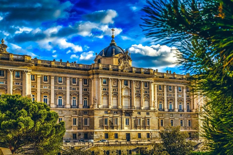 Королевский дворец в Мадриде 1738
