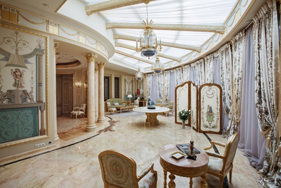 Роскошные особняки в дворцовом стиле