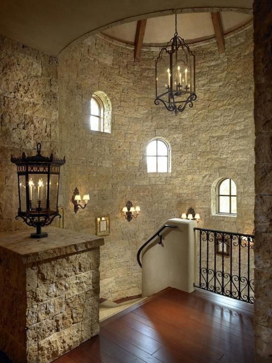 Интерьер в стиле средневекового замка