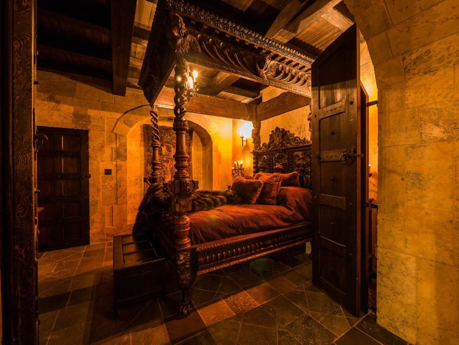 Ванная комната в средневековом стиле