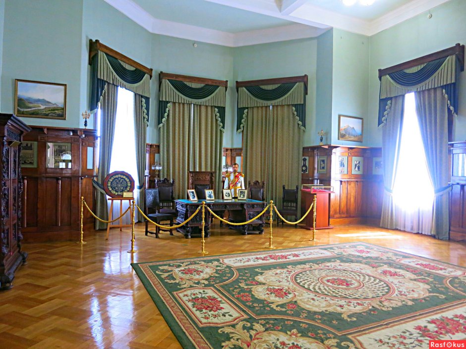 Ливадийский дворец гостиная императрицы