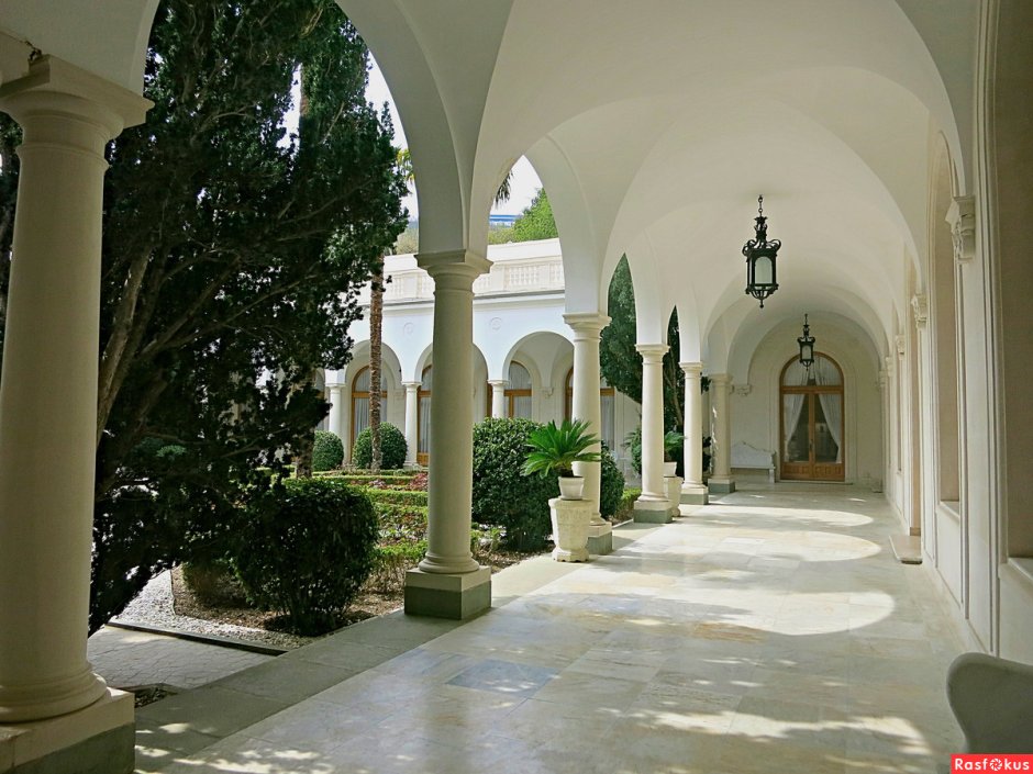 Библиотека императрицы Ливадийский дворец