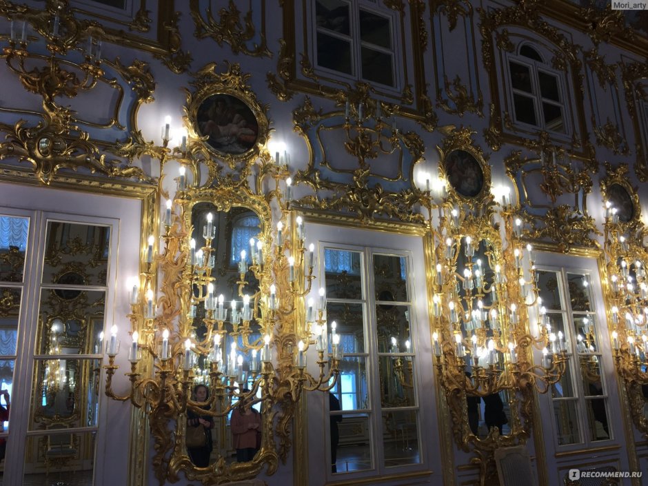 Голубая приемная в большом Дворце Петергофа