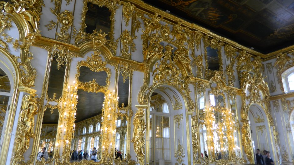 Дворец Романовых в Санкт-Петербурге бальный зал