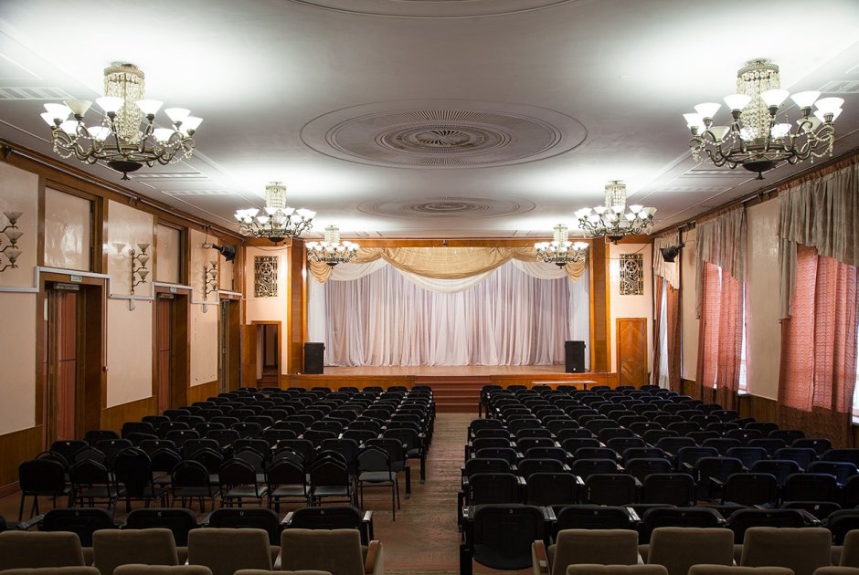 Театрально-концертный комплекс дворец культуры Новокуйбышевск