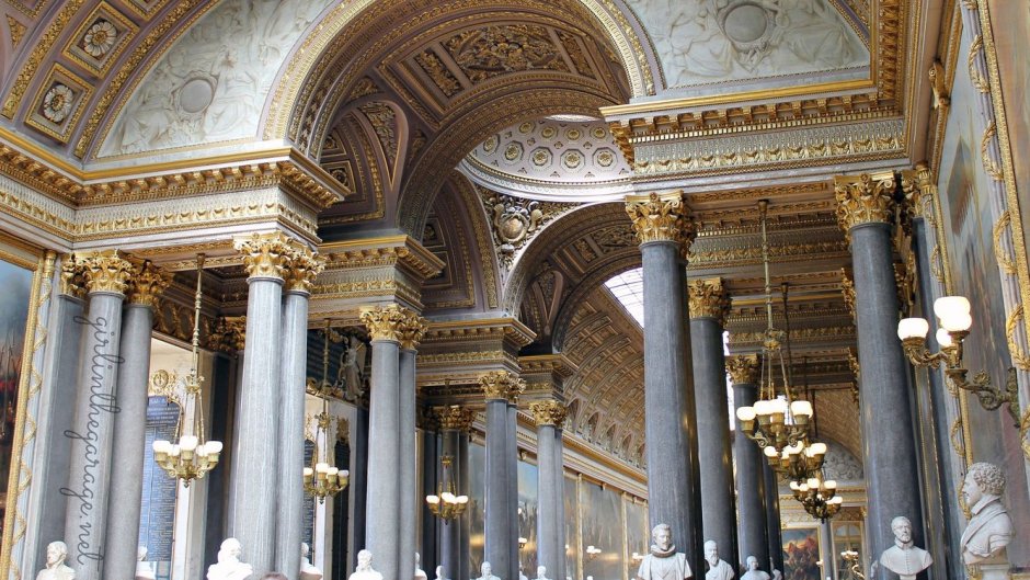 Мраморный Версальский дворец