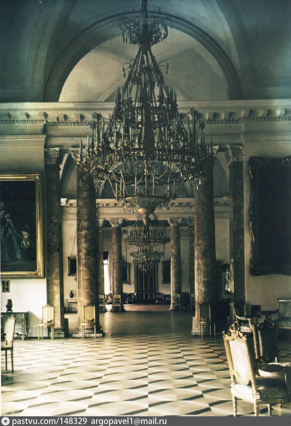 Александровский дворец полукруглый зал