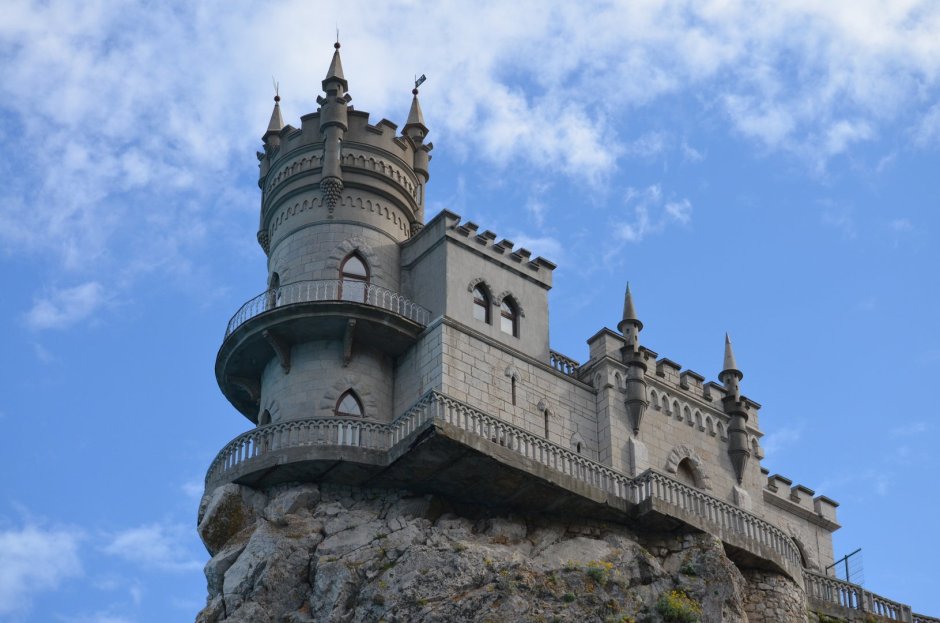 Памятник Ласточкино гнездо в Крыму