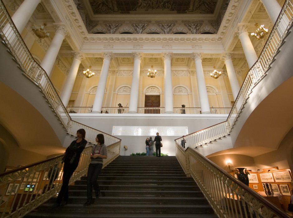 Русский музей парадная лестница