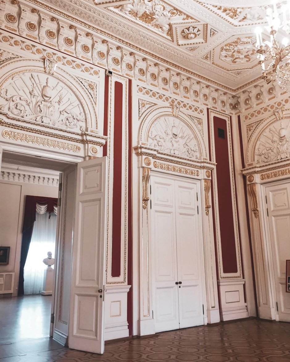 Залы Михайловского дворца в Санкт-Петербурге