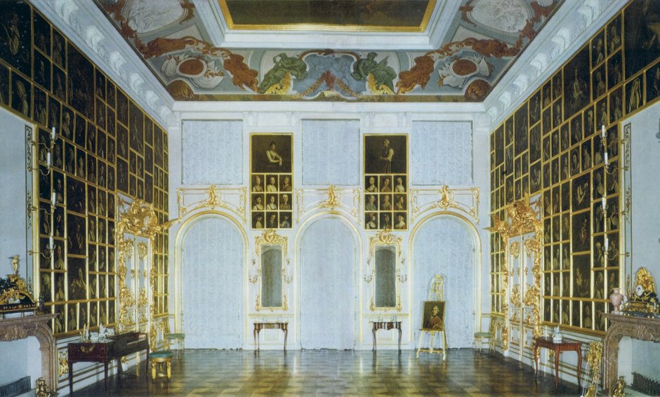 Большой дворец Петергоф. Картинный зал. Ротари