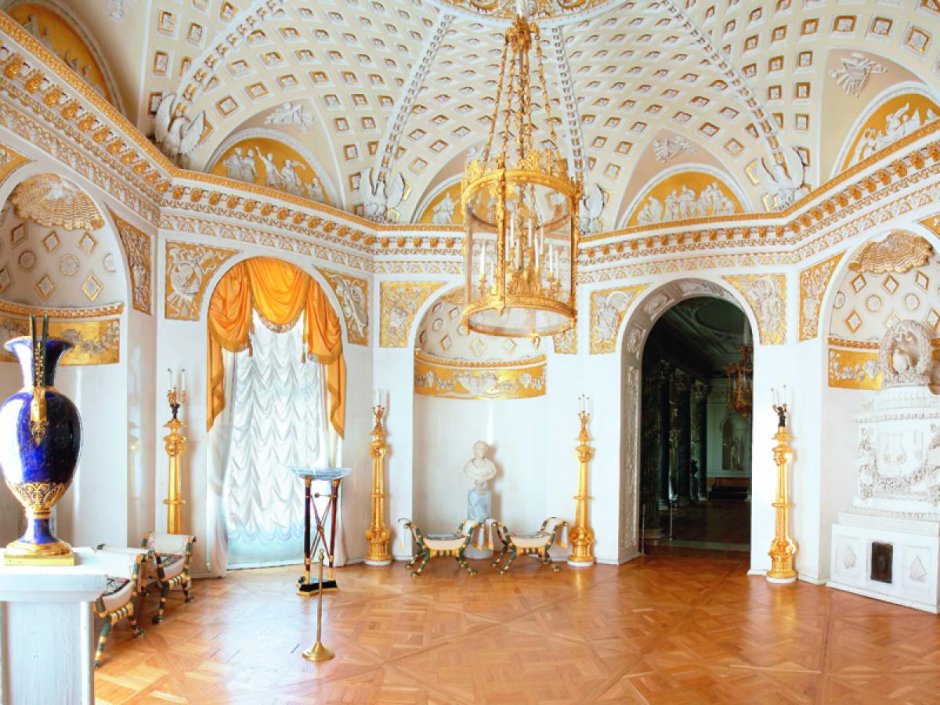 Зал мира Павловского дворца