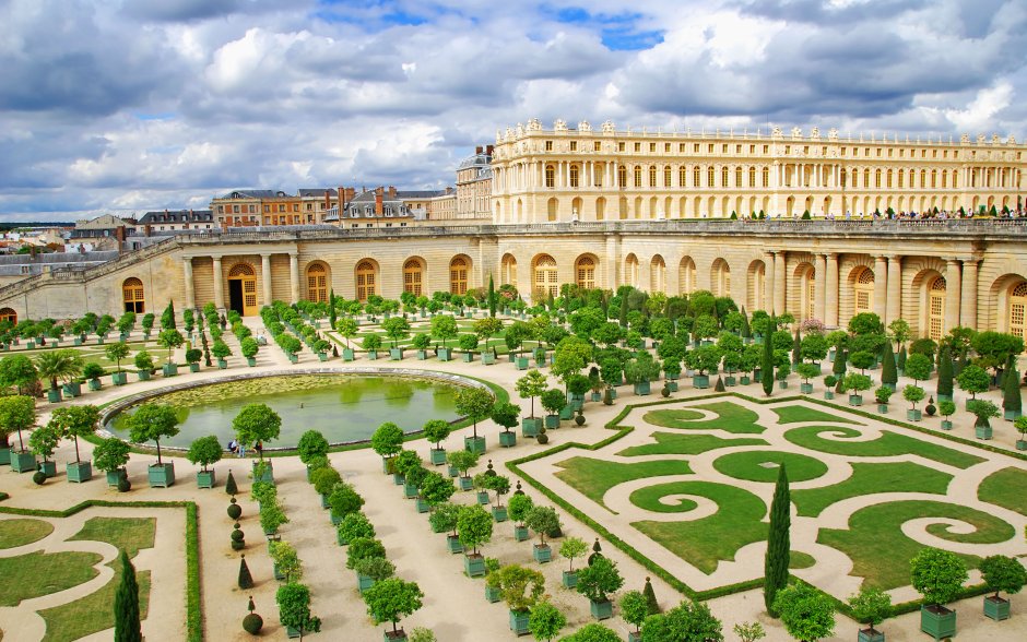 Дворец Версаль в Париже