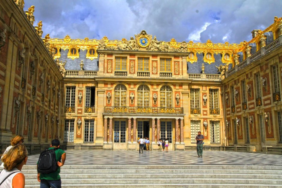 Версаль Франция Королевский двор