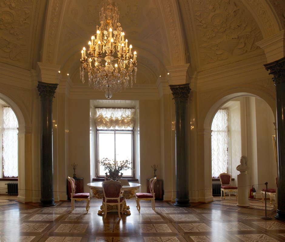Константиновский дворец резиденция президента